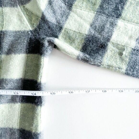 Karen Nico Women's Cardigan Flowering Plaid Green Black Beaded Button Small - Picture 6 of 9